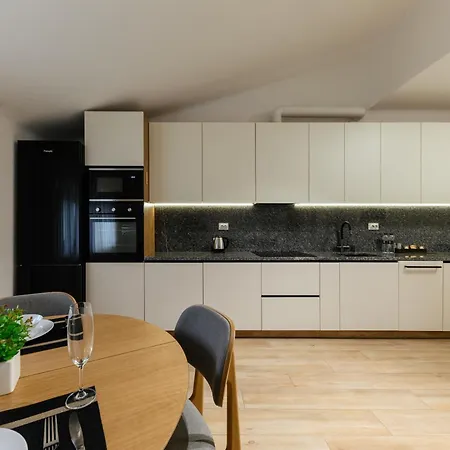Luxury Apartment Uschhorod