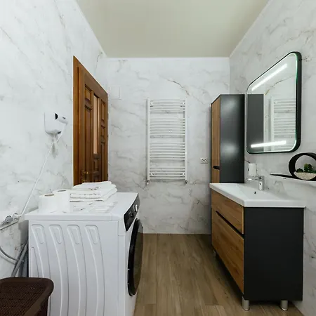 Luxury Apartment Uschhorod