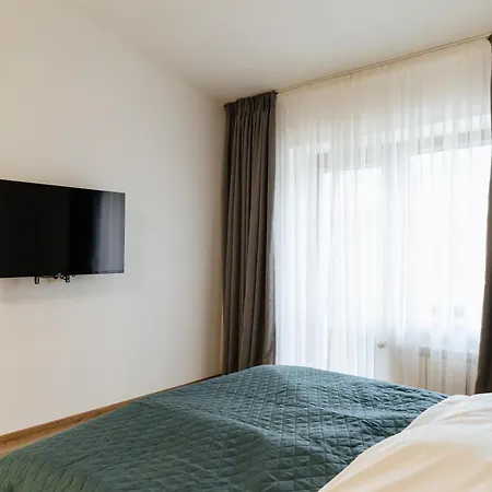Luxury Apartment *