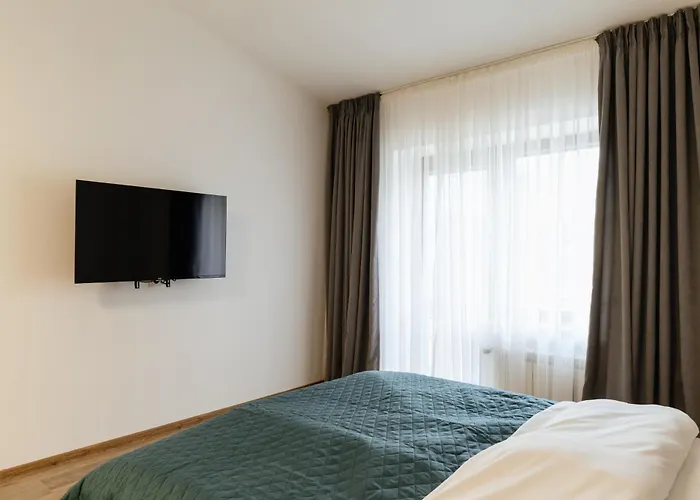 Luxury Apartment *